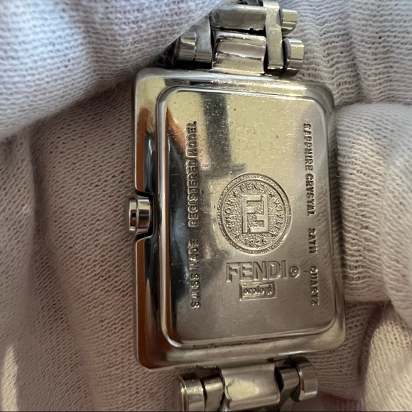 Fendi ladies watch - Picture 8 of 8